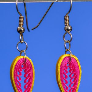 These small pink and yellow earrings are made with 1/8″ pink acid free paper that has pink gilding on one edge and 1/8″ yellow paper with yellow gilding on one edge.
