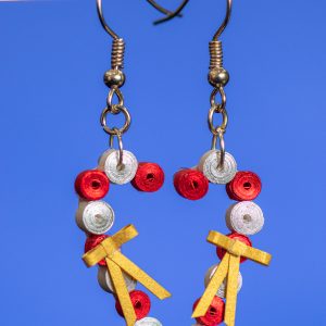 These earrings made with 1/8″ white paper with silver gilding on one edge and red paper with red gilding on one edge that gives these earrings a shimmer. They have a tiny bow made of gold paper.